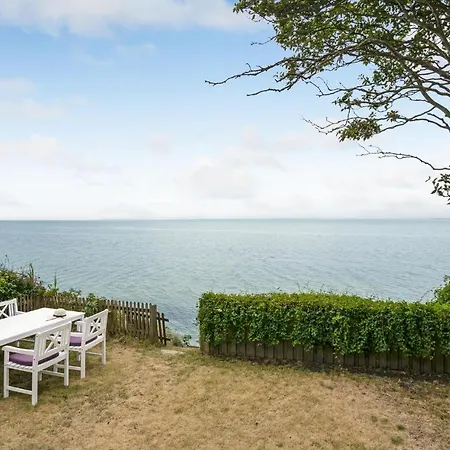 Casa vacanze In With Wifi And 2 Bedrooms 2 *